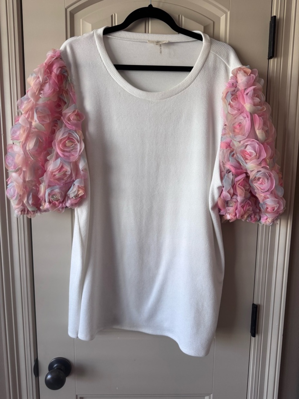 Entro Women’s Top with Pink Floral Puff Sleeves 2x